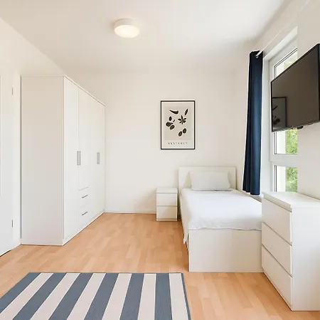 Halle 3 Mit Guter Ausstattung Halle (Saale)